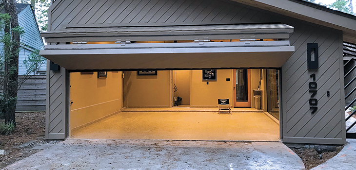 Vertical Bifold Garage Door Repair in Carson 